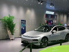 -小鹏汽车体验中心(苏州龙湖狮山天街店)