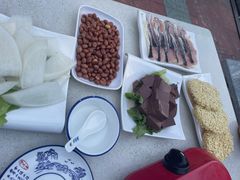 -墨脱石锅椰子鸡•香草鸭•东山羊(大东海店)