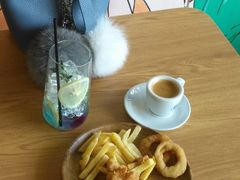 -ZING COFFEE 镜咖啡