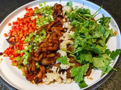 -靠山屯东北农家菜(八龙桥雅苑店)