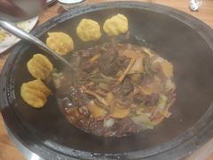 -晨皓祥人民公社铁锅炖菜(西华苑店)