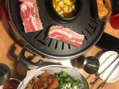 -江南猪肉商会无限续吃(弘大店)