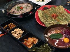 -何师烧烤·香辣蟹·川菜·30年老品牌(太古里旗舰店)