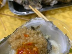 -蚝哥花姐湛江烤生蚝(美丽湾市场店)