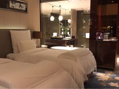 -广州白云机场雅高铂尔曼大酒店