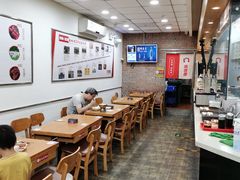 大堂-南城香·饭香串香馄饨香(青年路店)