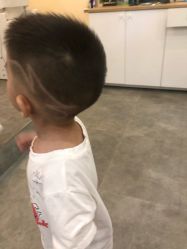 -马克叔叔儿童理发形象设计