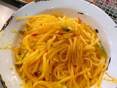 -马路牙子烧烤音乐酒馆(望京店)
