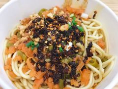 杂酱热干面-四季美汤包(户部巷店)