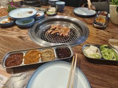 -明洞阿姨·韩式酱蟹烤肉·创意料理(三元桥店)