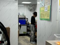 -夏食光安顺小舒冰粉冰浆(甲秀楼店)