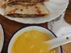 -溢心园香河肉饼总店