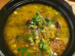 牛骨酸菜粉丝煲-老头儿油爆虾(金鹰世界店)