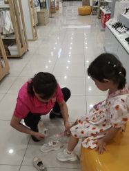 -孩子王(万达广场店)