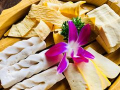 -滇釜火锅·能喝汤的火锅(车公庄店)