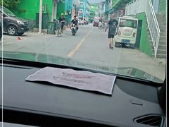 -百里峡七彩艺术小镇