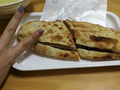 精品火烧【熏肘花】-宝光熏肉鞋底火烧(新街口店)