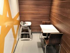 -麦当劳(得来速店)