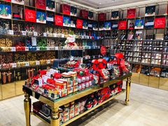 零售区-VENCHI 闻绮(北京国贸商城店)