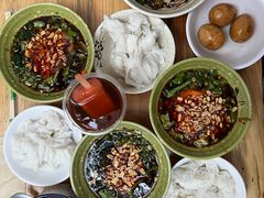 -余庆小吃(小吃一条街店)