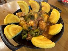 -鹤乡东北菜(崮山路店)