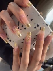 -UGIRL有个美甲