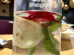 -嫩芽 ·地道重庆菜(十八梯露台夜景店)