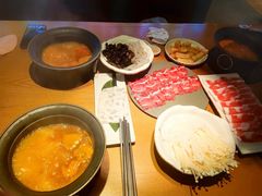 -呷哺呷哺(融创茂店)