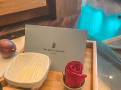-深圳星河丽思卡尔顿酒店