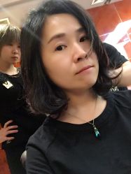 -侨治发型