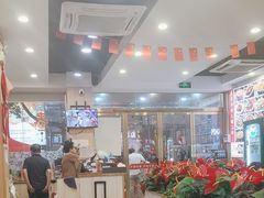 -江城燕子大排档(江汉路步行街店)