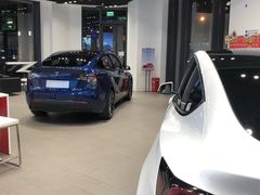 -TESLA 特斯拉(上海太古汇体验店)