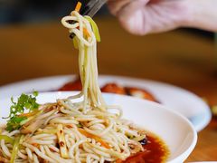 鲜鸡枞咸鸡丝拌云南米线-新荣记(西溪湿地店)