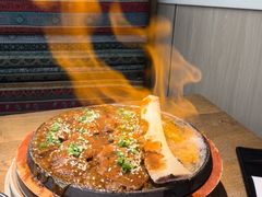 -蜜桃餐厅·伴山(湖滨商业街店)