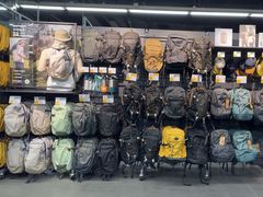 -迪卡侬(西三旗店)