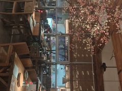 -蜜桃餐厅·伴山(湖滨商业街店)