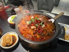 -辣尚瘾·烤鱼·新川菜(牡丹园直营店)