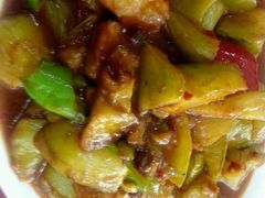 -穆豪麦蒸碗羊羔肉