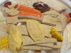 -三人行骨头王火锅(长寿店)