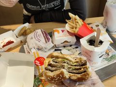 -麦当劳(银泰城店)