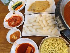 -喇喇排骨火锅·传统韩式脊骨汤(望京西园总店)