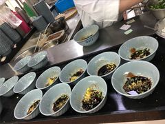 -天天锅贴王(迎凤街店)