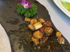 -湖庭壹品鸭王·传统北京烤鸭·别墅私房菜·庭院宵夜(江宁店)