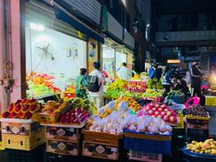 自助取餐区-三亚新鸿港水果一级批发市场