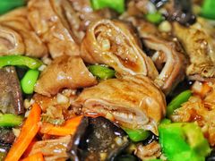 -金卯白肉罩火烧