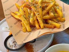 -Mark&Mars Restaurant