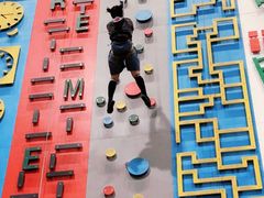 -极限PLAY运动娱乐新世界·团建派对潮玩休闲馆·室内蹦极高空游乐园