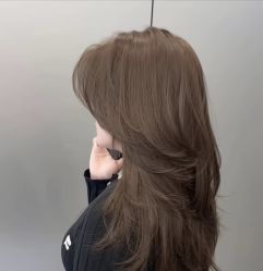-镁连社·美联社