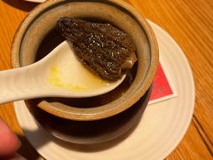 羊肚菌竹荪野菌汤-庆春朴门