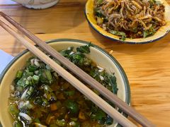 -拈签一笑黄牛肉辣卤串串